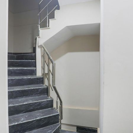 Hotel O S Grand Prayagraj Esterno foto